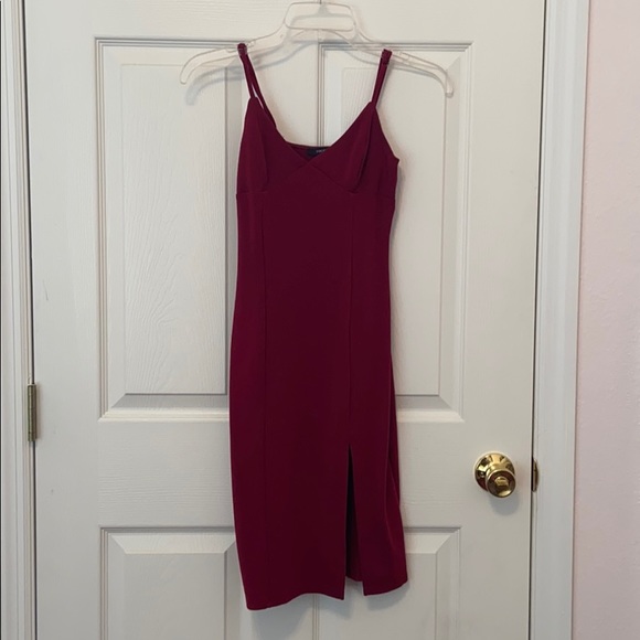 Burgundy dress - Picture 1 of 1